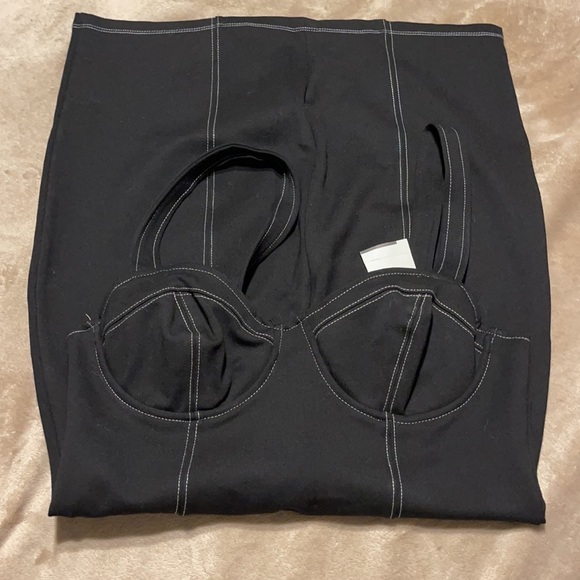 ASTR BODYCON DRESS - Picture 4 of 4